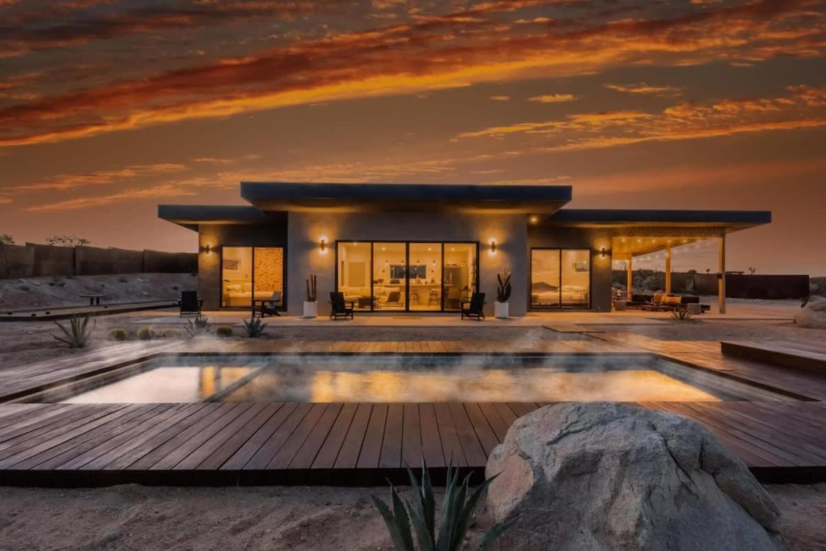Hightail House- Heated Pool & Spa ジョシュア・ツリー エクステリア 写真